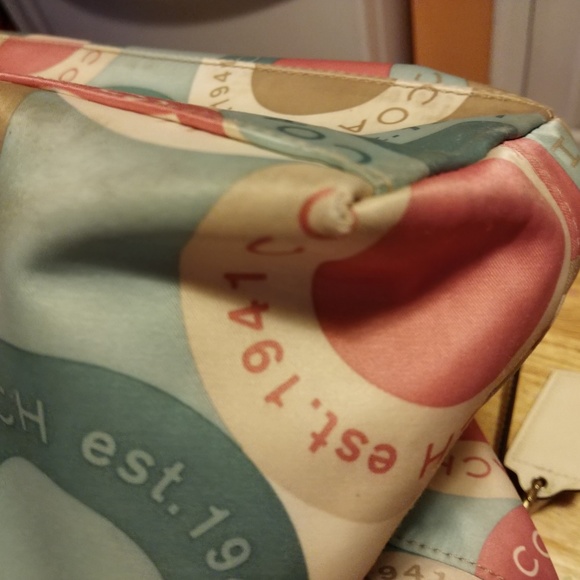 COACH Soho Sateen Tote A1281-F19196 - Picture 5 of 8